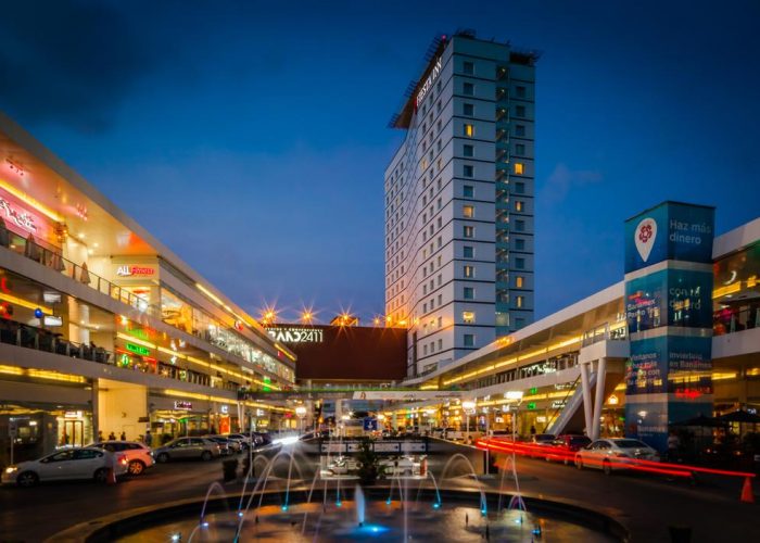 fiesta inn paseo tec